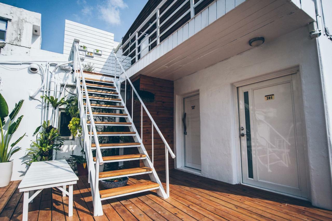 نانوان Yellow'S Kenting B&B المظهر الخارجي الصورة